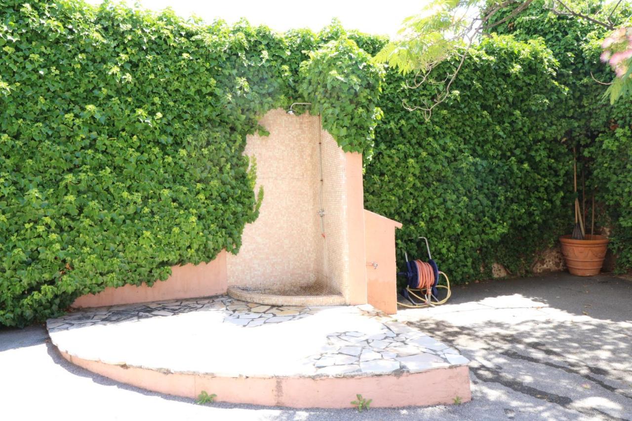 Studio With Beautiful Sea View And Direct Beach Access Cannes Exterior foto